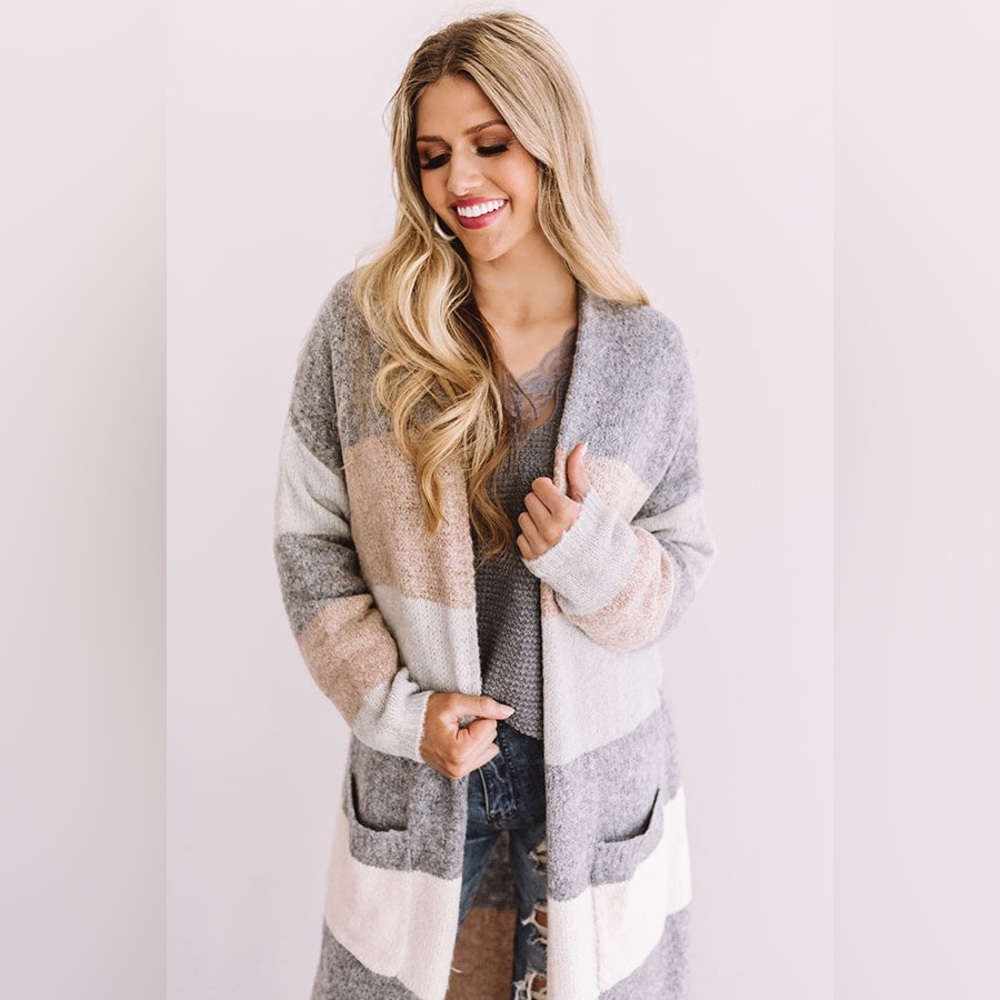 Dreamers Gray and Cream Knit Cardigan Sweater